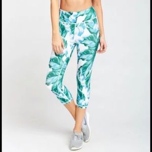 Show Me Your Mumu Palm leaf cropped leggings